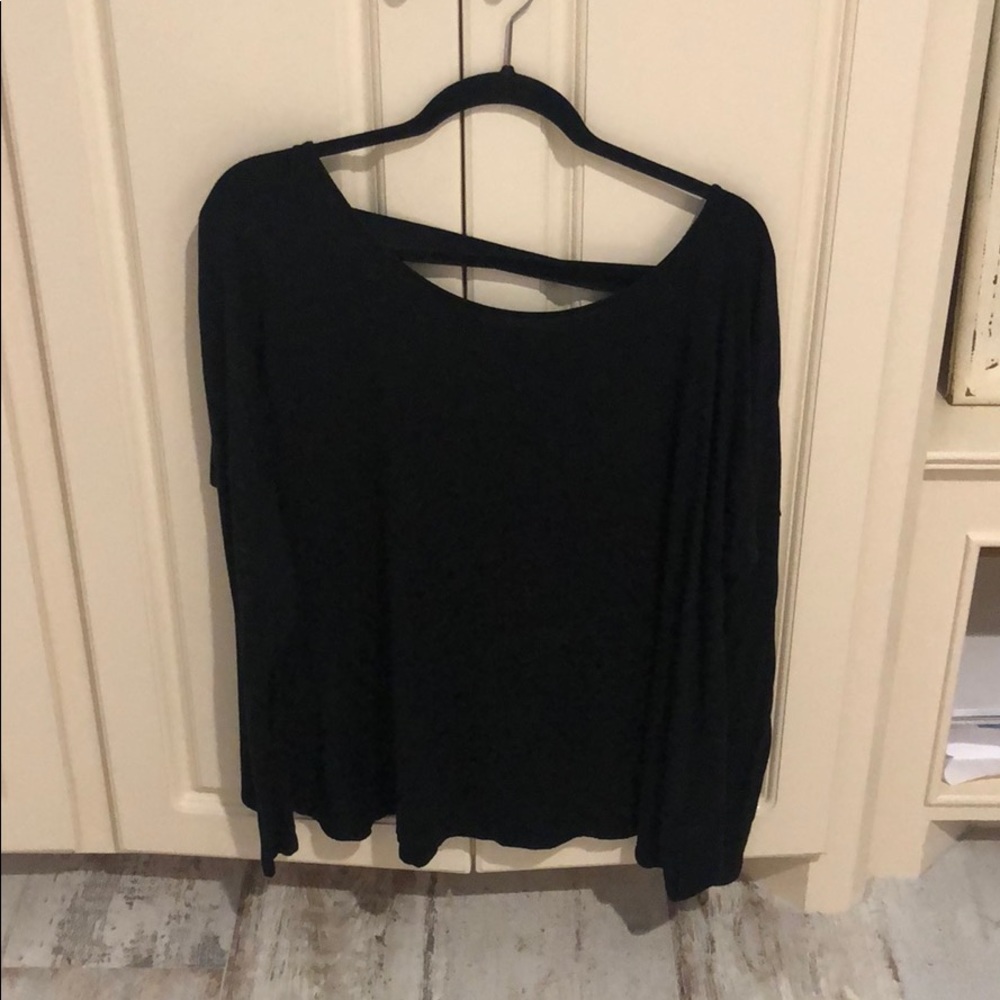 Backless athletic top - Picture 2 of 3